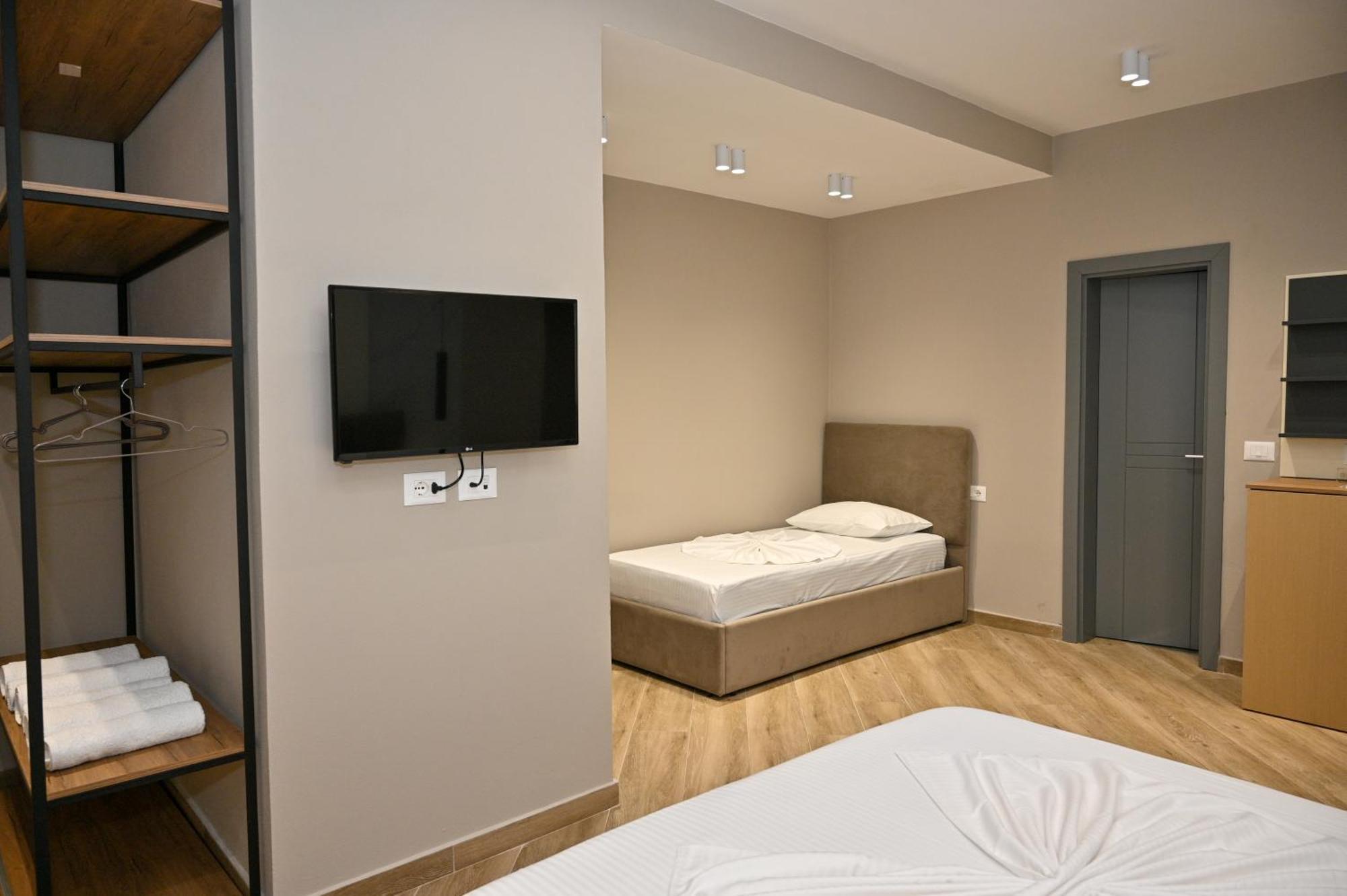 Monduro Hotel Durrës Chambre photo