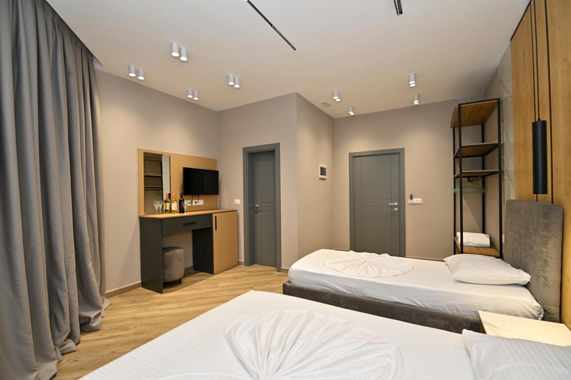 Monduro Hotel Durrës Chambre photo