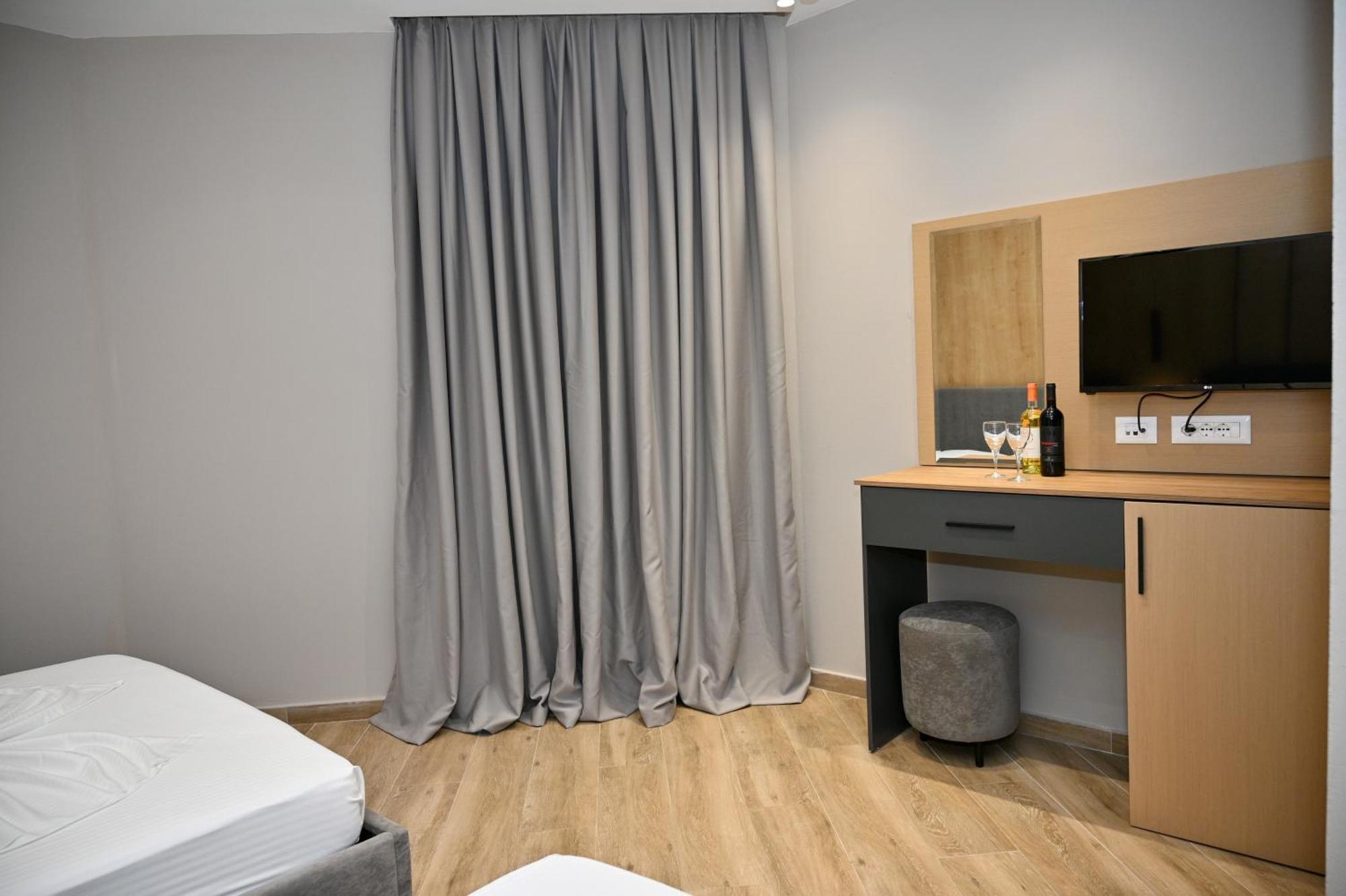 Monduro Hotel Durrës Chambre photo