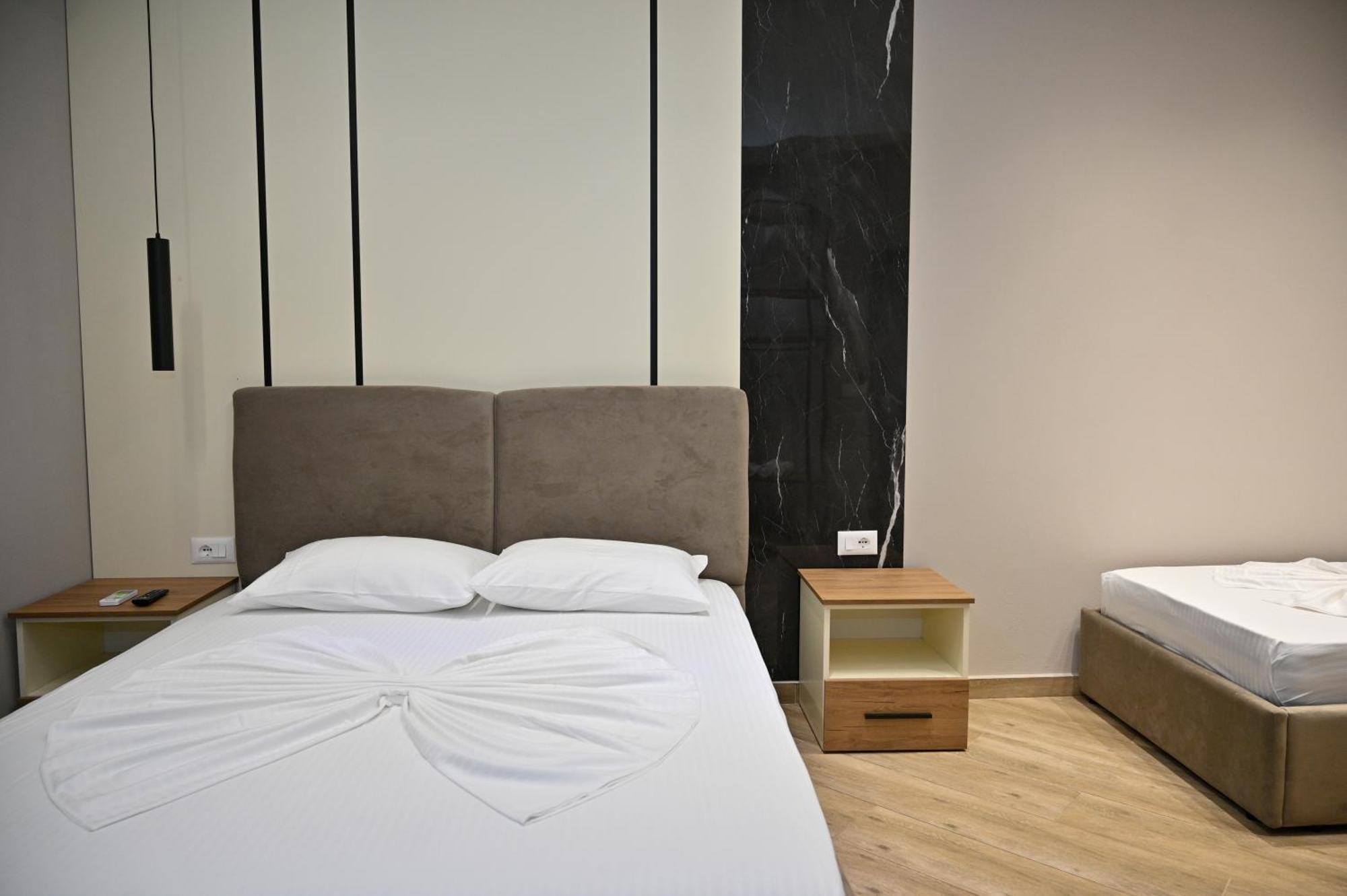 Monduro Hotel Durrës Chambre photo