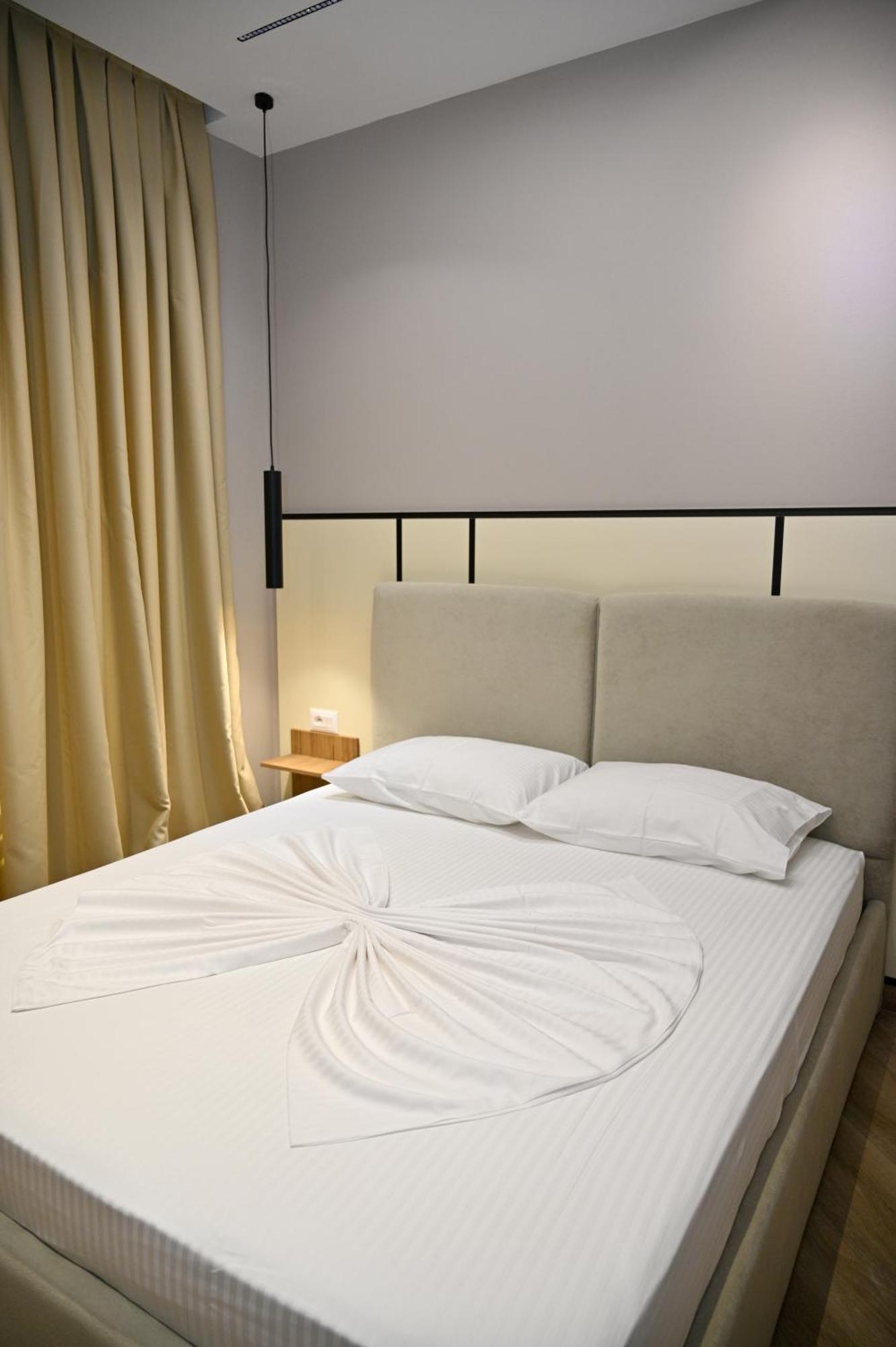 Monduro Hotel Durrës Chambre photo