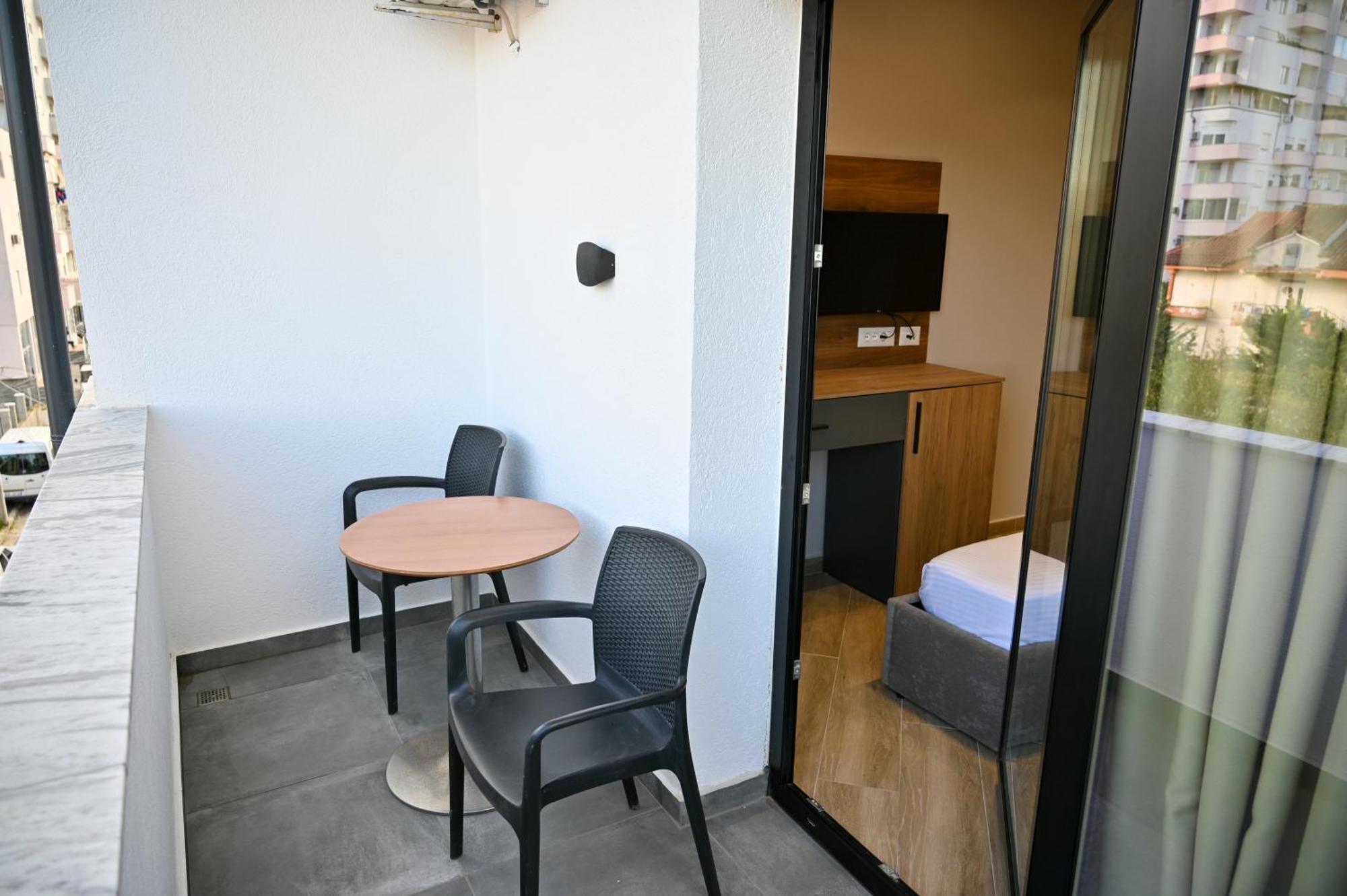 Monduro Hotel Durrës Chambre photo